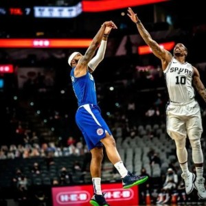 球速体育-3连胜状态明显复苏 快艇队还会在截止日前交易吗？