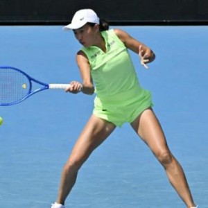 张帅0-2兹沃纳列娃，遭遇WTA1000多哈站资格赛一轮游