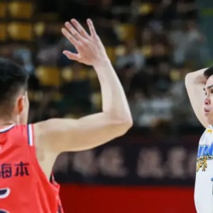 球速体育-媒体人：北京男篮末节有松懈，不过陈盈骏站出来稳住了