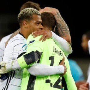 球速体育-门将送礼队友争气，斗志昂扬的德国U21错误中成长